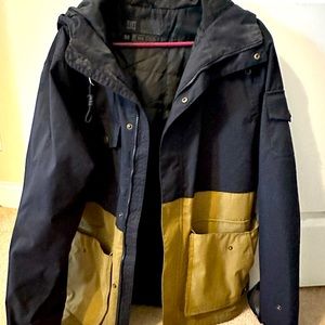 DC snowboarding jacket